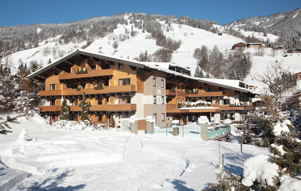 Hotel Interstar Saalbach-Hinterglemm Exterior foto
