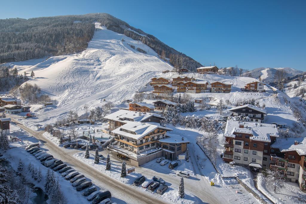 Hotel Interstar Saalbach-Hinterglemm Exterior foto