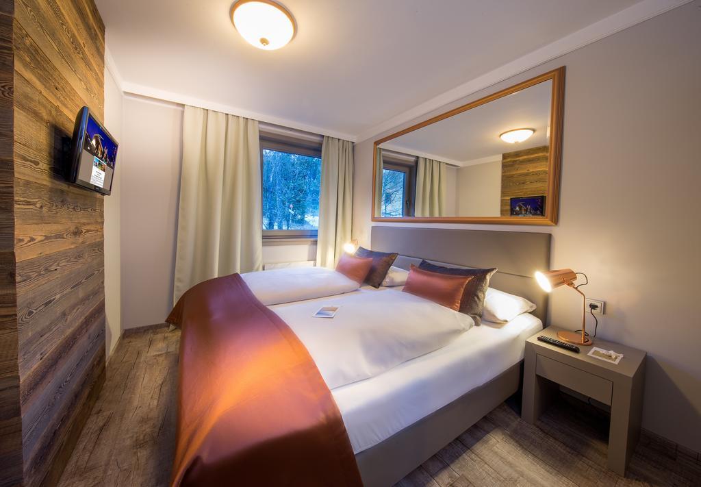 Hotel Interstar Saalbach-Hinterglemm Exterior foto