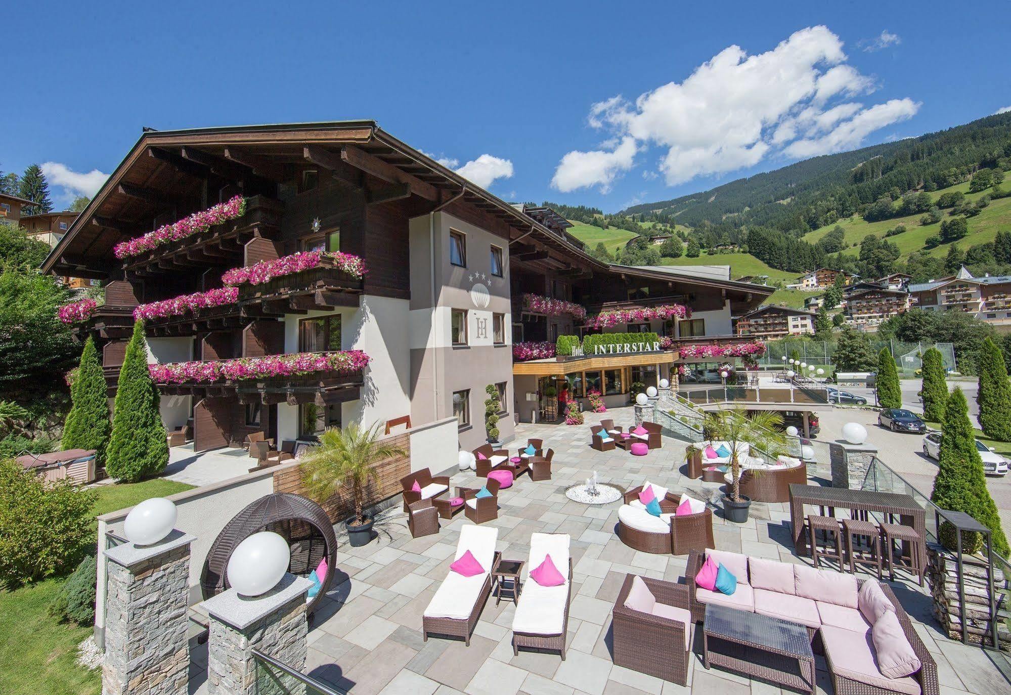 Hotel Interstar Saalbach-Hinterglemm Exterior foto